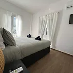 Loutra Apartamento