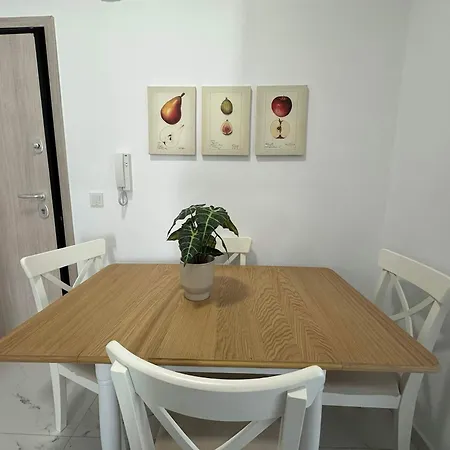 Loutra Loutra Oraias Elenis