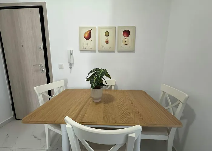 Loutra Loutra Oraias Elenis